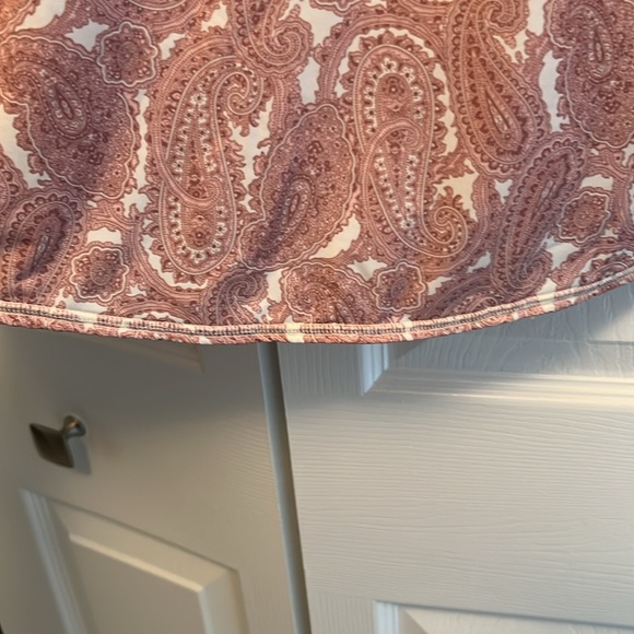 LANDS END 3X MAUVE & WHITE PAISLEY LS with THUMB HOLES & ZIP NECK - Picture 9 of 11